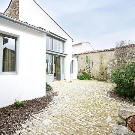Saint-clement-des-baleines, 6 Pieces, 10 Personnes - Fr-1-258-143 Hotel